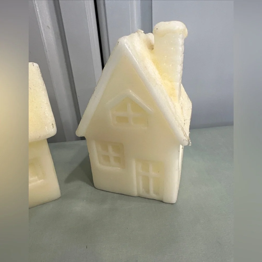 Cottage House Candles set of 3 Never used - Picture 3 of 10